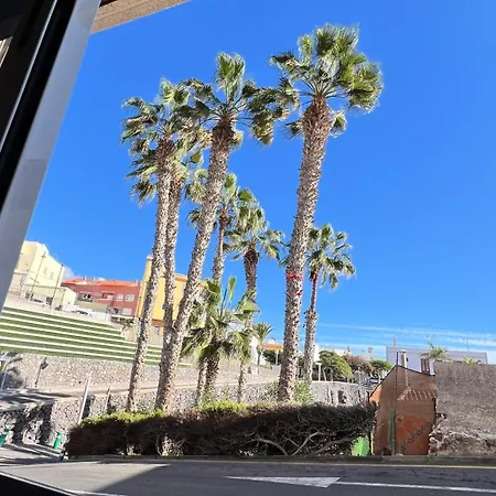 아파트 Coastal Nest In *